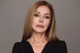 Стихотворения Чудный Театр к 85-Летию Беллы Ахмадулиной. с. Спивакова