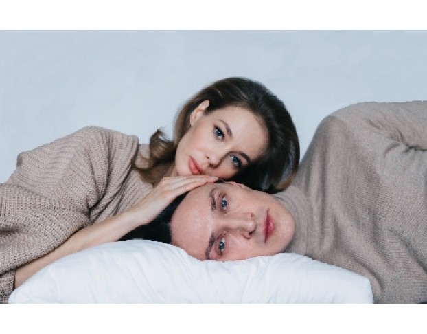 Двое на Качелях