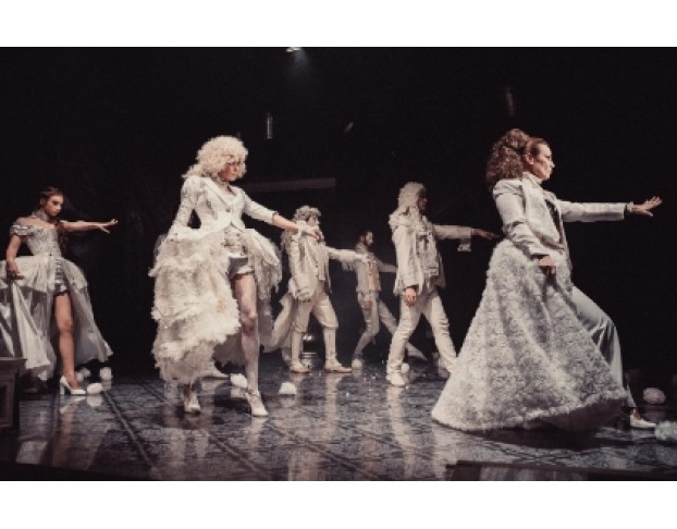 Стакан Воды, или Заговор по-Английски