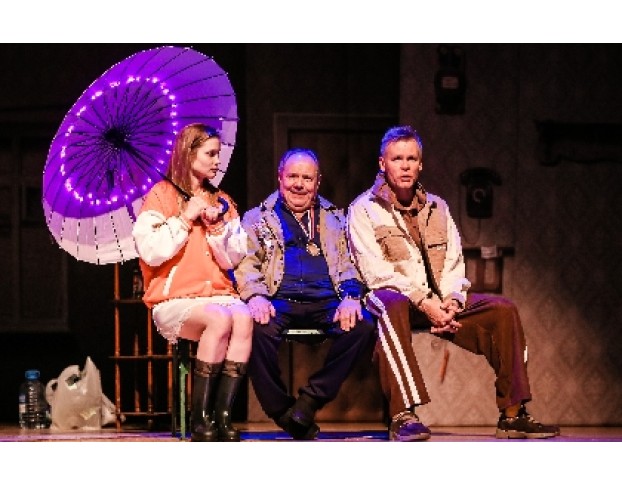 Третий – Лишний?