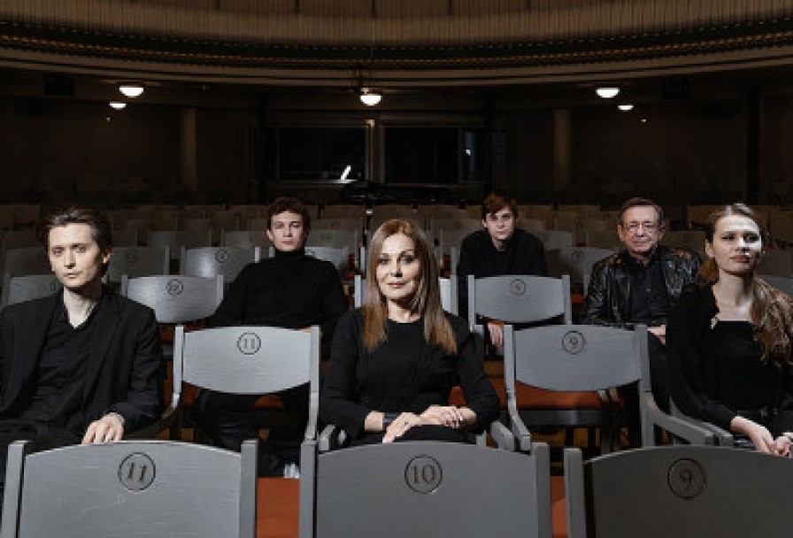 Моими Глазами