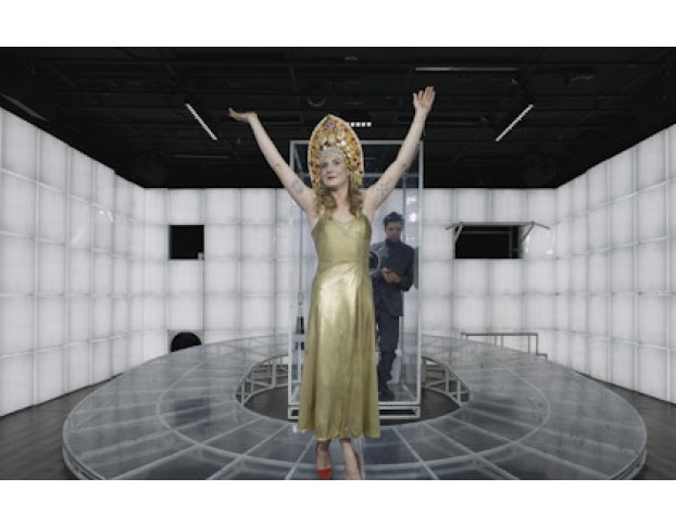 Человек из а Серёжа Очень Тупой