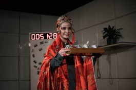 Человек из а Серёжа Очень Тупой