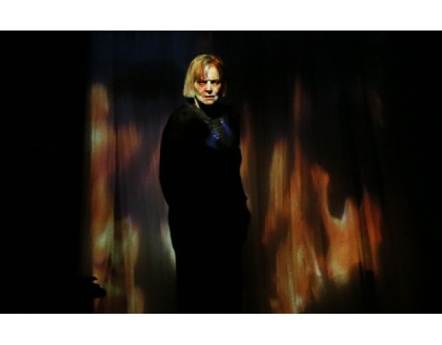 Мать Обвиняет