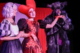 Алиса в Стране Чудес