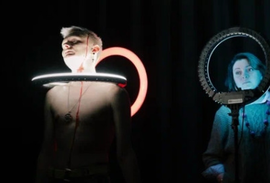 это Всё Она