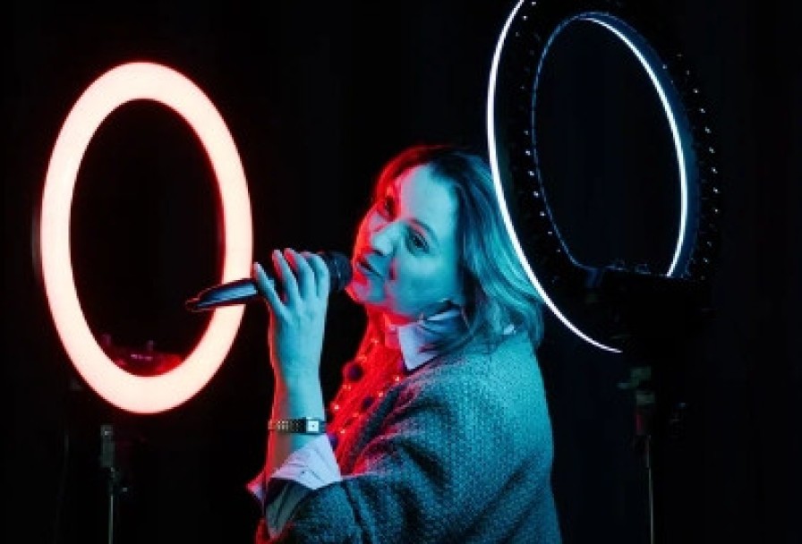 это Всё Она