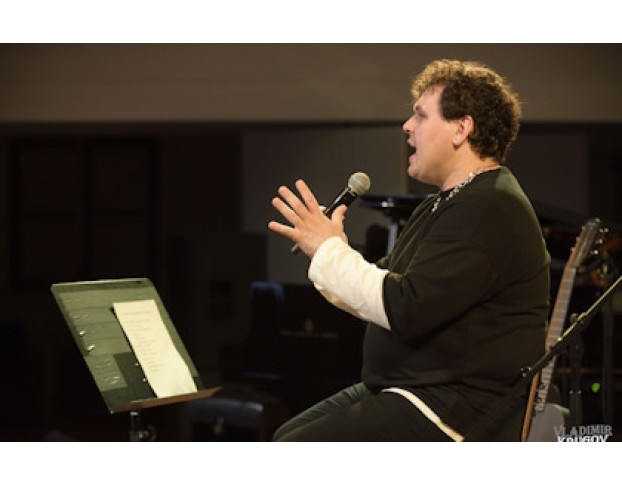 Михаил Озеров