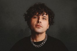 Михаил Озеров