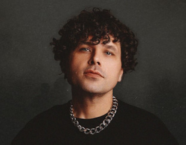 Михаил Озеров