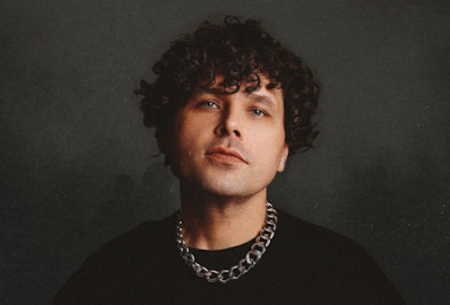 Михаил Озеров