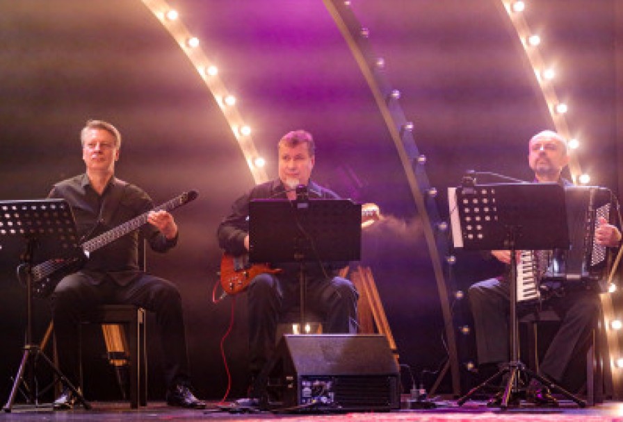 Александра Урсуляк Хорошие Песни