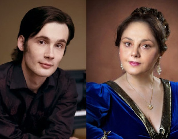 у камелька