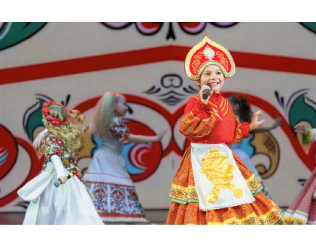 Радость Рождества в Кругу Семьи