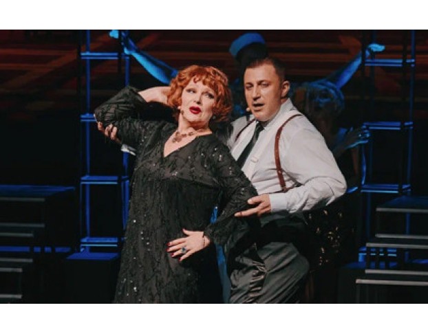 в Джазе Только Девушки