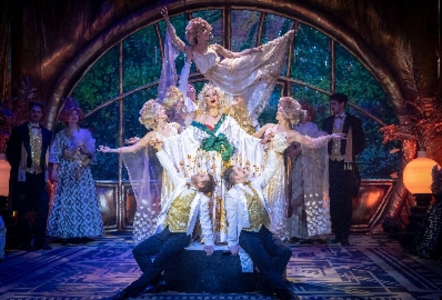 Веселая Вдова