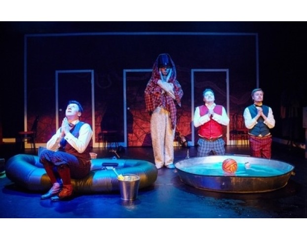 Трое в Лодке, не Считая Собаки