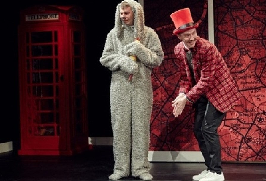 Трое в Лодке, не Считая Собаки