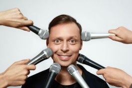 Виктор Комаров