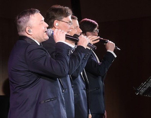 Весна и Сердце Шепчут в Унисон