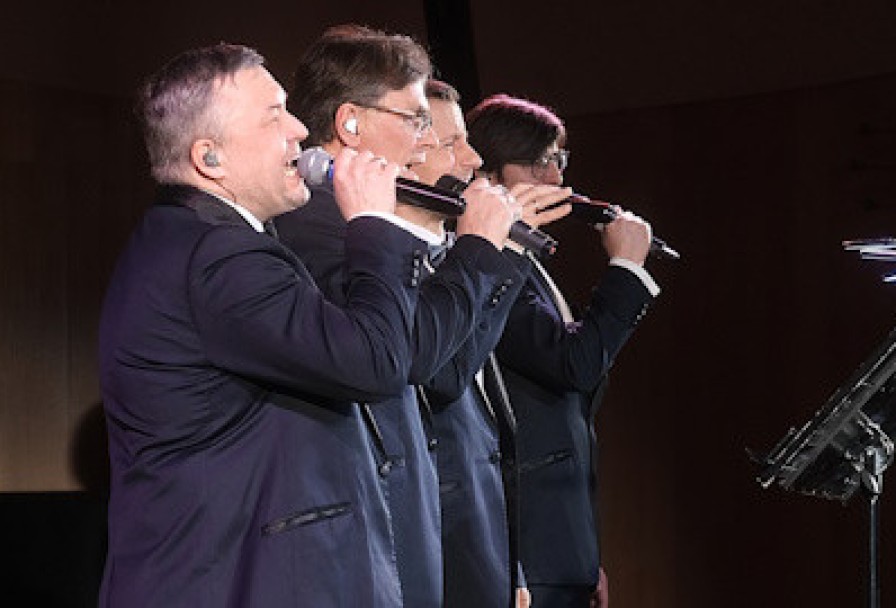 Весна и Сердце Шепчут в Унисон