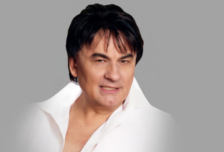 Александр Серов