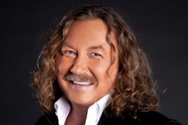 Игорь Николаев