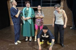 Человек в Закрытой Комнате