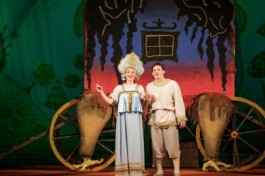 Две Бабы Яги