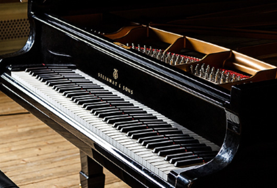 Его Величество Рояль