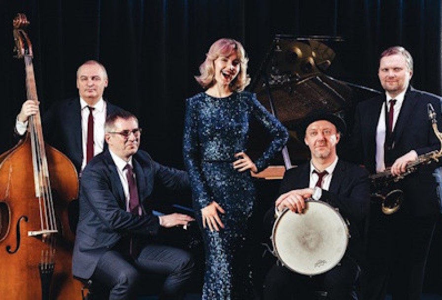 Hollywood Christmas. Анастасия Лютова и Лютый Бэнд