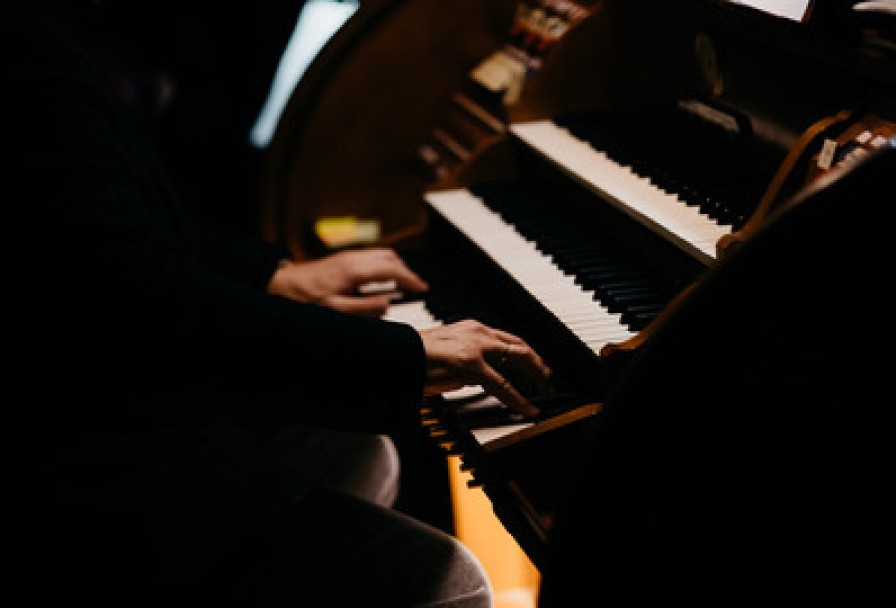 Международный Фестиваль Фонд Бельканто -. от Баха до Metallica. Орган и Квартет Саксофонов