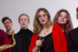 Мукуч Суджян Представляет Seven Steps Septet