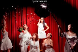 Музыкальная Монологи Богини с Новогодним Настроением