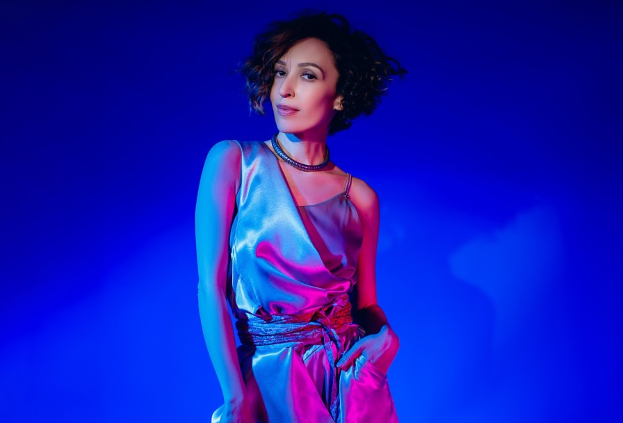 Нани Ева и Её Группа