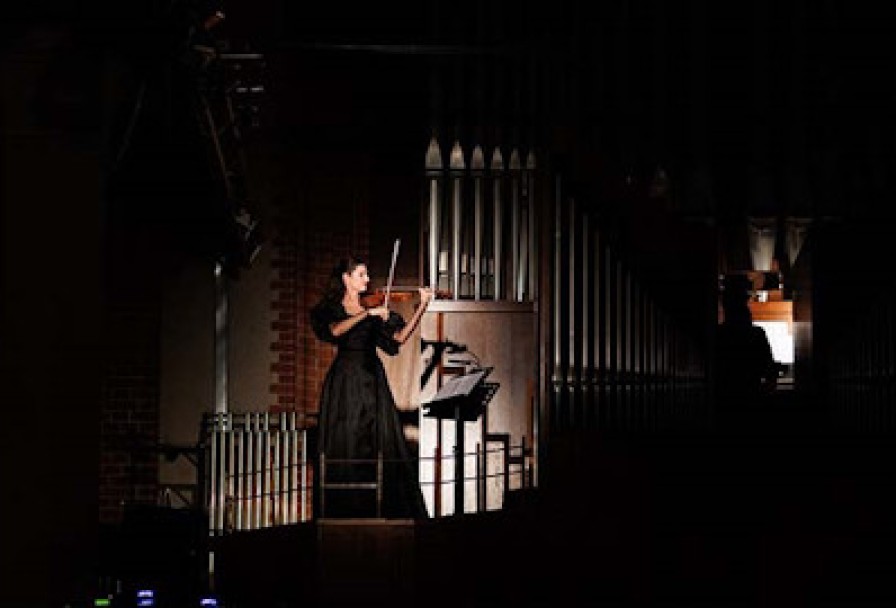 Неоклассика и.с.бах и Современность. Электроскрипка и Орган