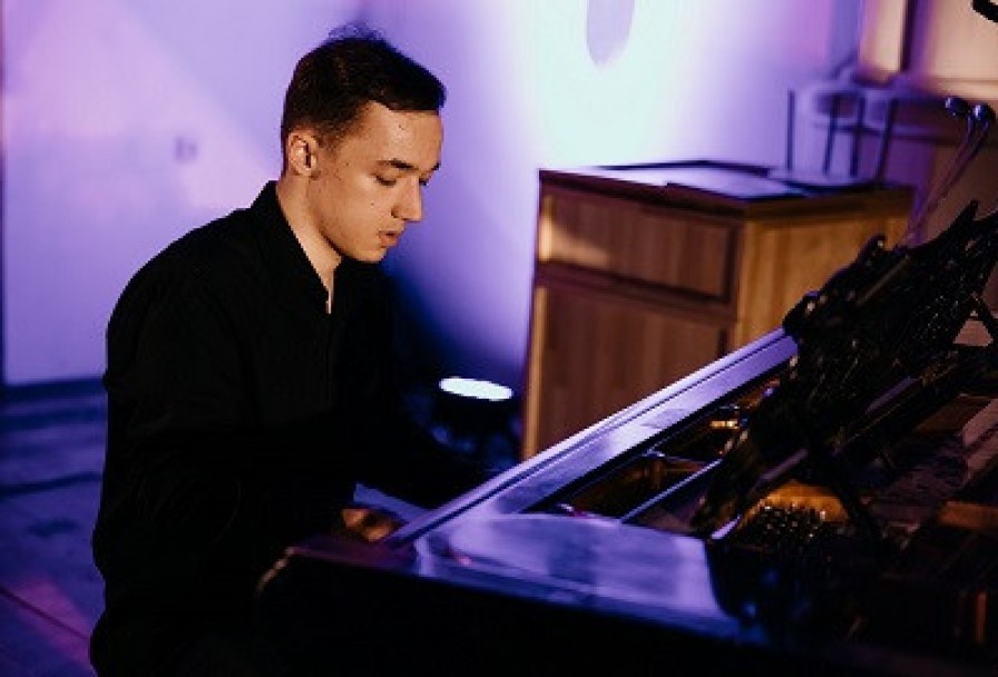 New Year Hits. Новогодняя Классика и Джаз при Свечах