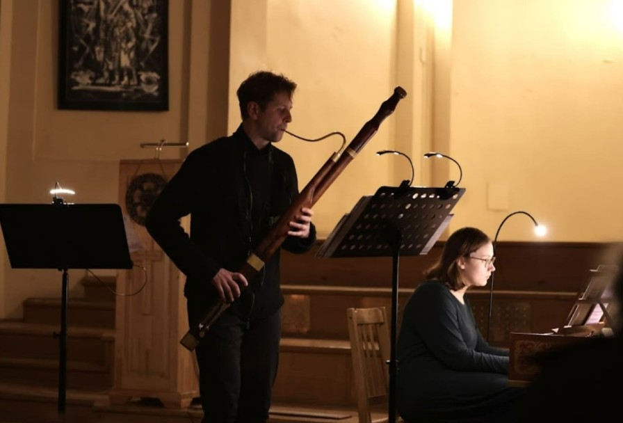 Старинной Ансамблевой Музыки Смычком и Воздухом