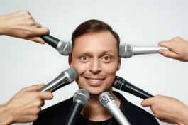 Виктор Комаров