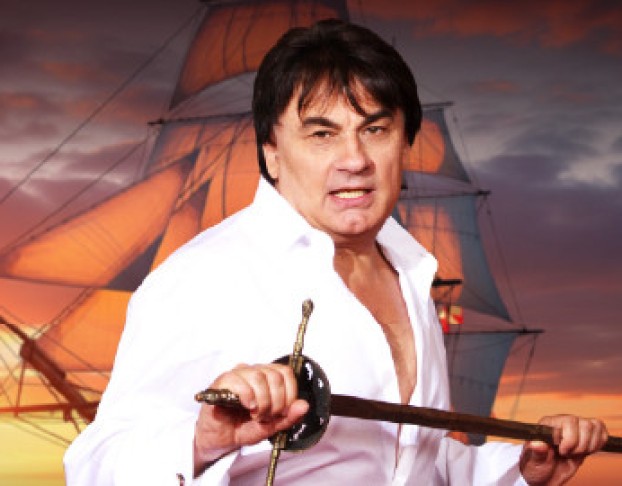 Александр Серов