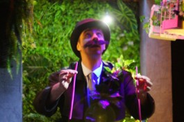 Божественная Драмедия с Червячками