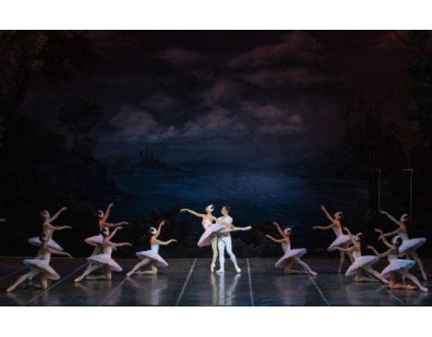 Лебединое Озеро