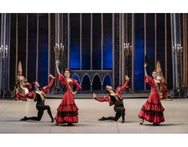 Лебединое Озеро