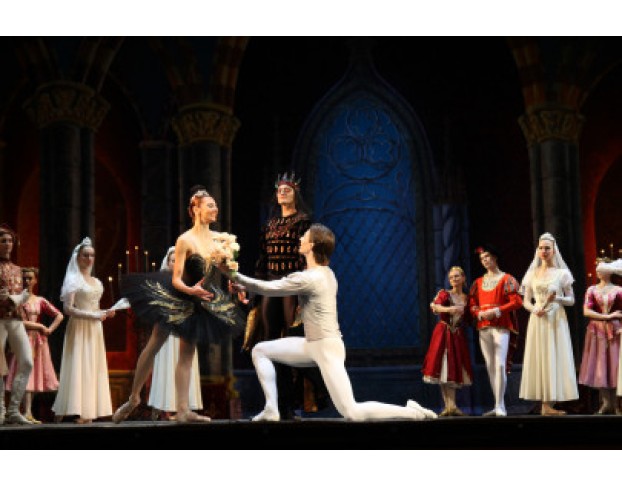 П.и. Чайковский. Лебединое Озеро