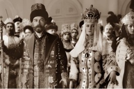 Быть Гедонистом о Жизни Высшего Света и Миллионах, Которые Они Тратили