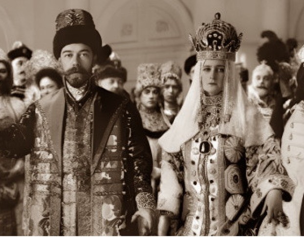 Быть Гедонистом о Жизни Высшего Света и Миллионах, Которые Они Тратили