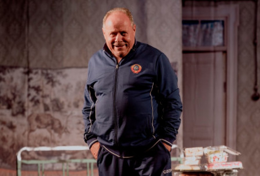 Третий Лишний