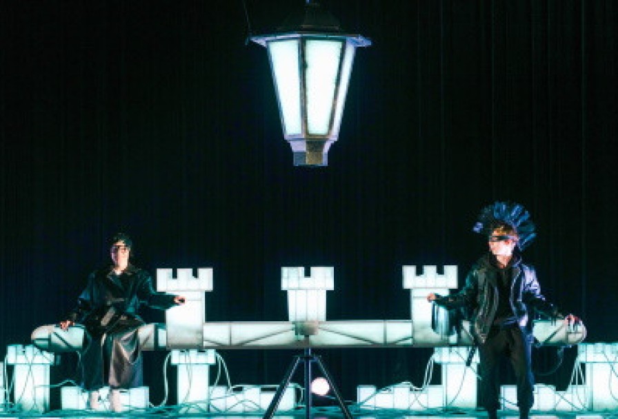 это Все Она