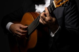 Разговор с Тишиной Ровшан Мамедкулиев, Классическая Гитара