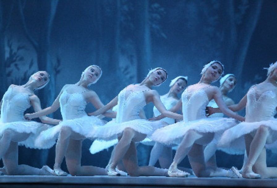 Лебединое Озеро